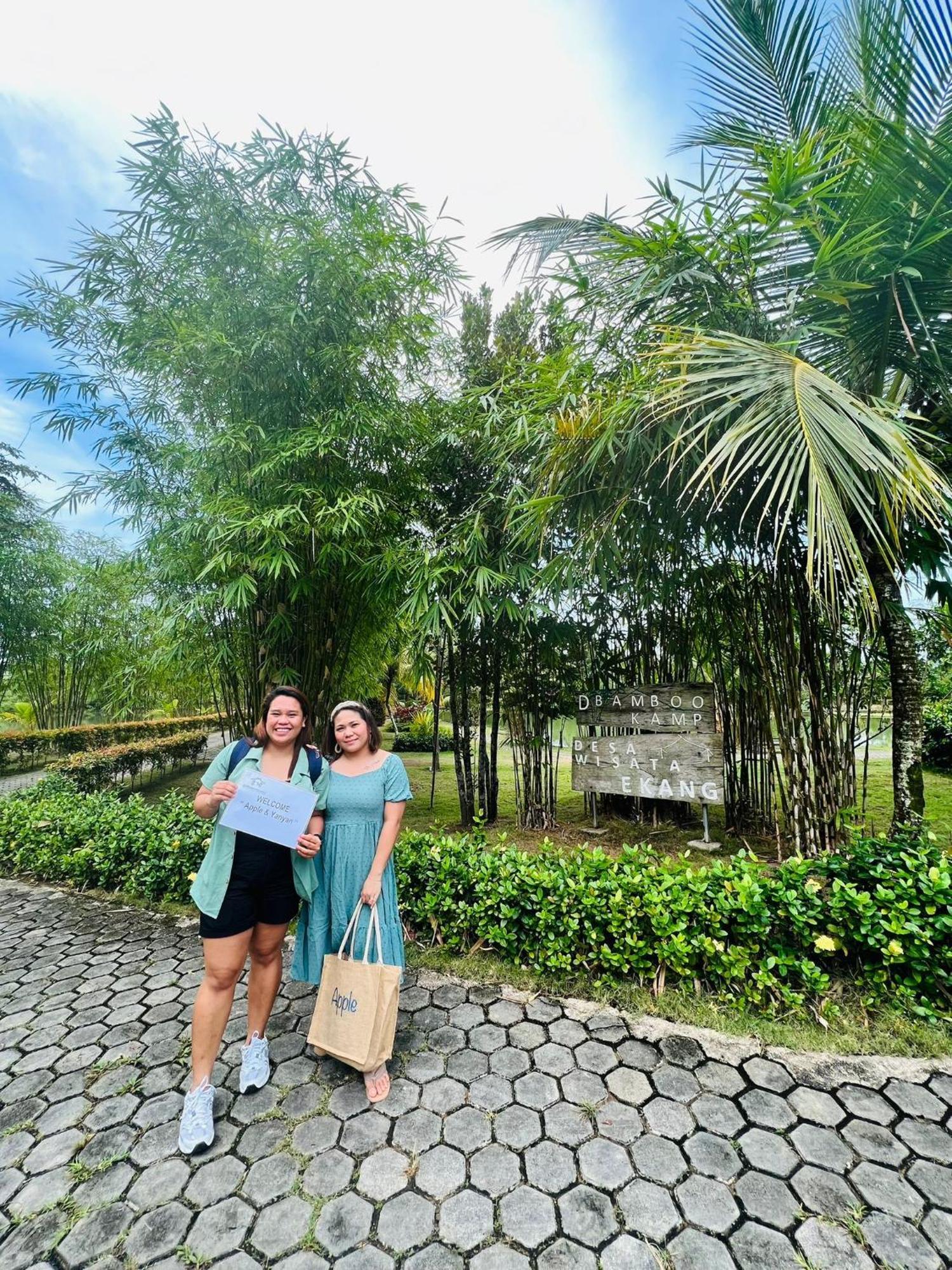 "D'Bamboo Kamp" Desa Wisata Ekang Lagoi Exteriör bild